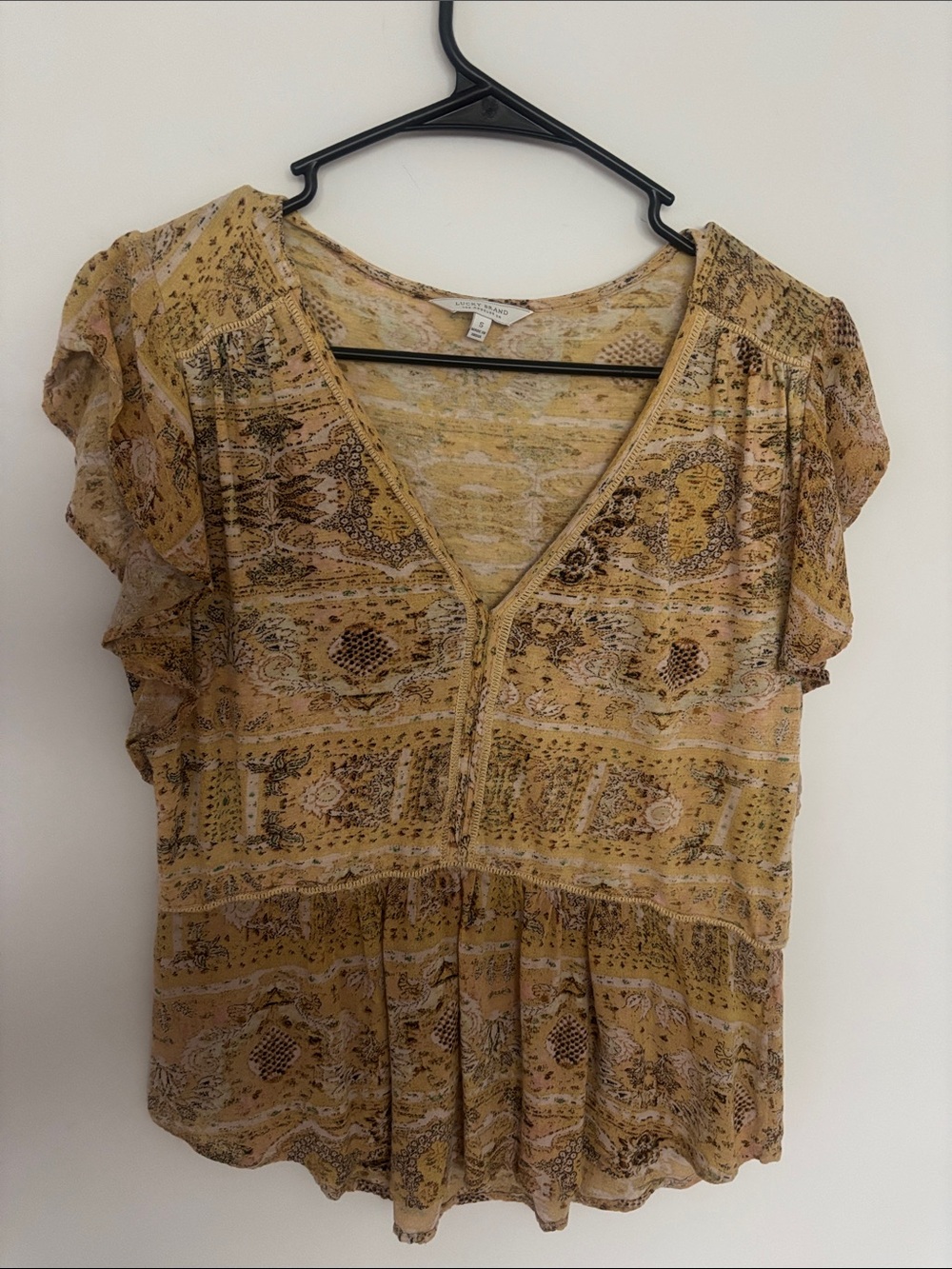 Lucky Brand Mustard Paisley V-Neck Flutter Sleeve Top